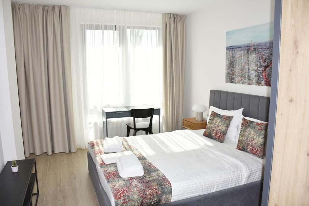 Tokiyo: A Lovely City Center 2 Bedrooms Apartment With Private Parking 소피아 외부 사진
